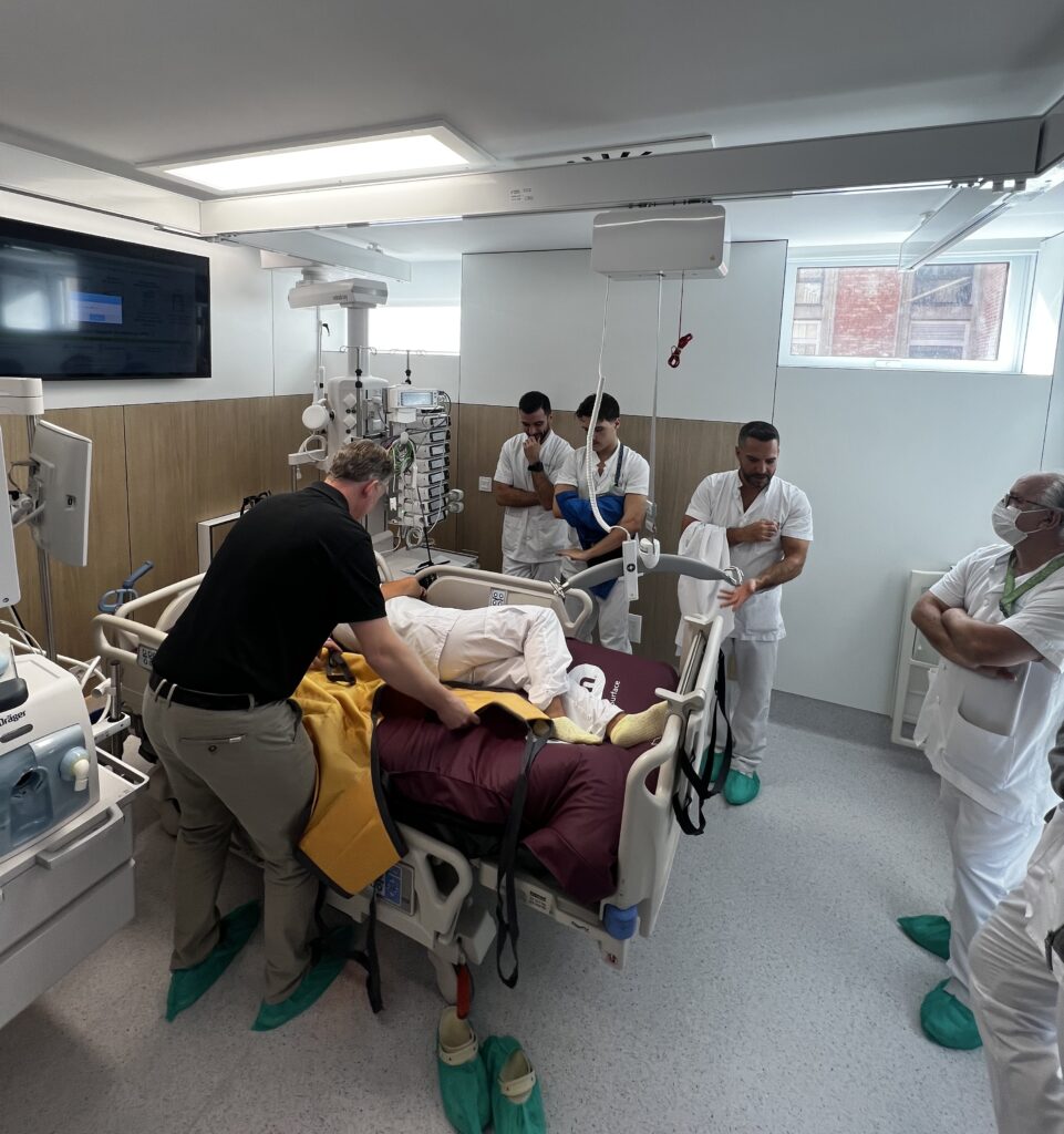 formación grúas de techo hospital