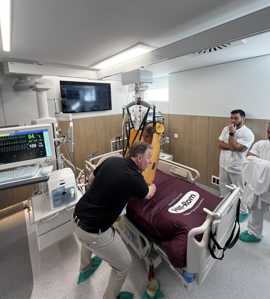 formación en grúas de techo hospital